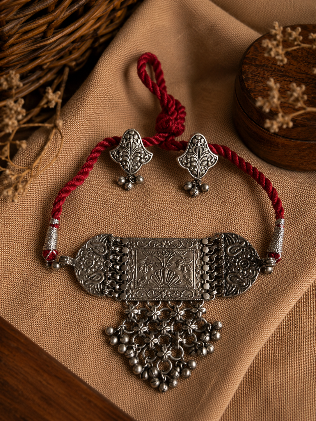 Neckpieces