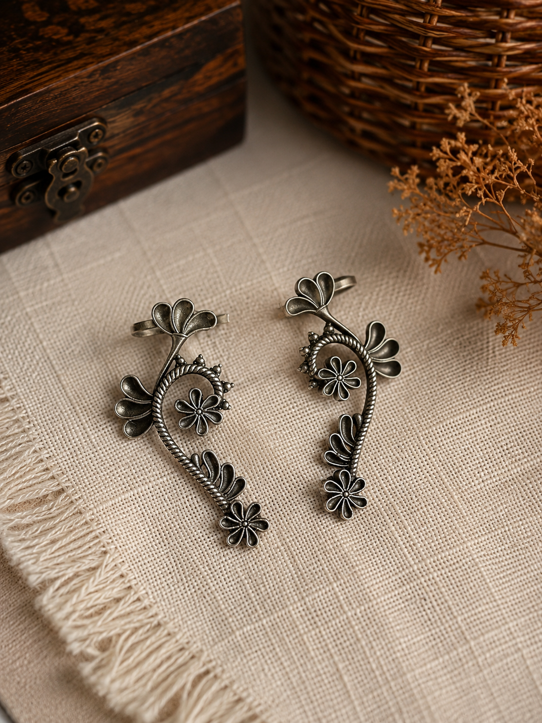 Earcuff