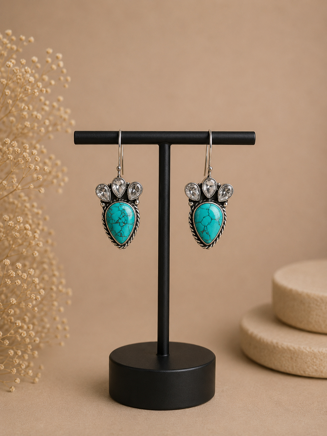 Lightweight Monalisa Turquoise Droplet Studs