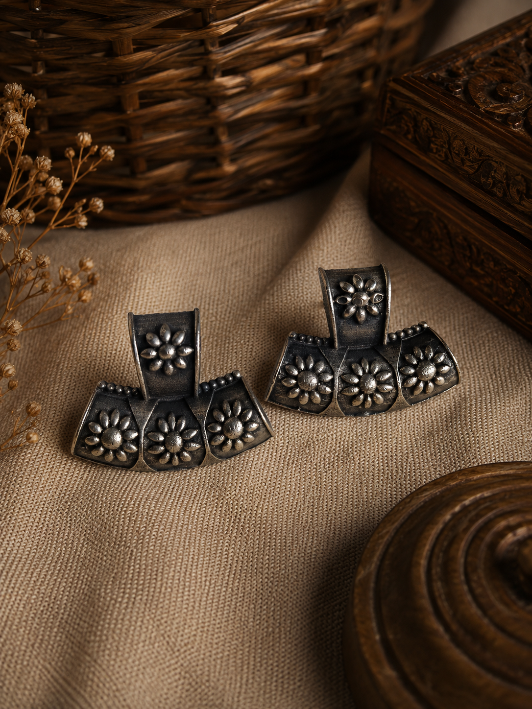 Charulata Floral Earring